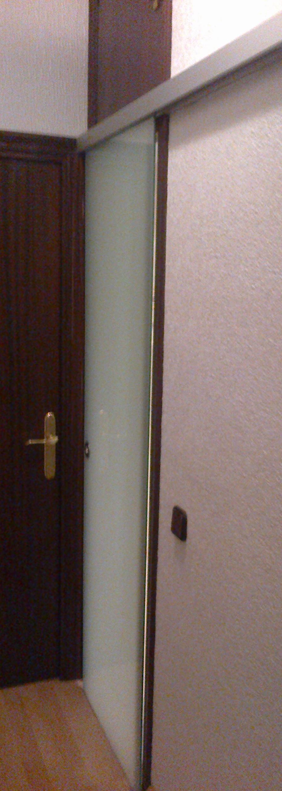 Puerta de una hoja corredera Puerta de una hoja corredera