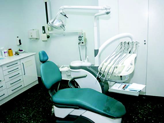 Foto 26 de Dentistas en Torrent | Clínica Dental Baviera