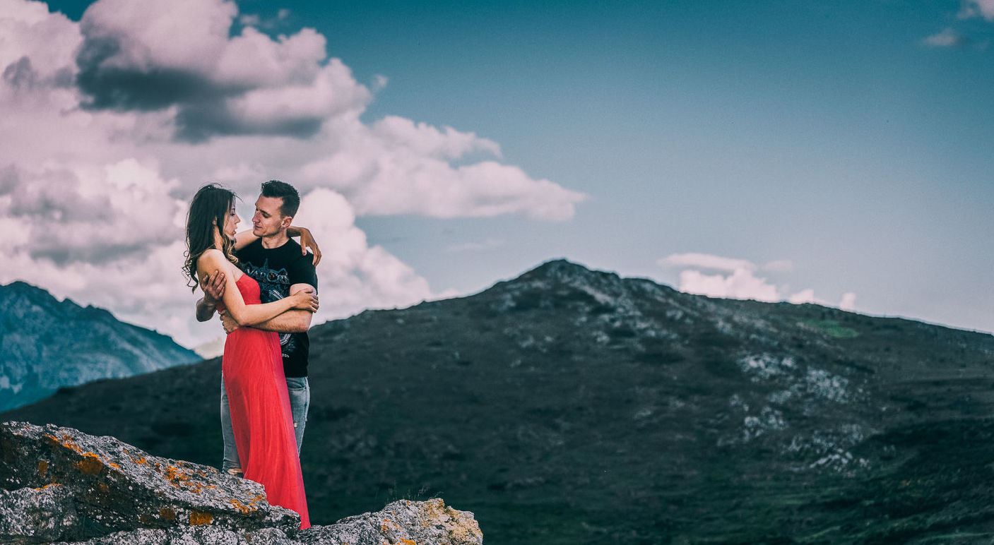 novios preboda vestido rojo novios preboda vestido rojo