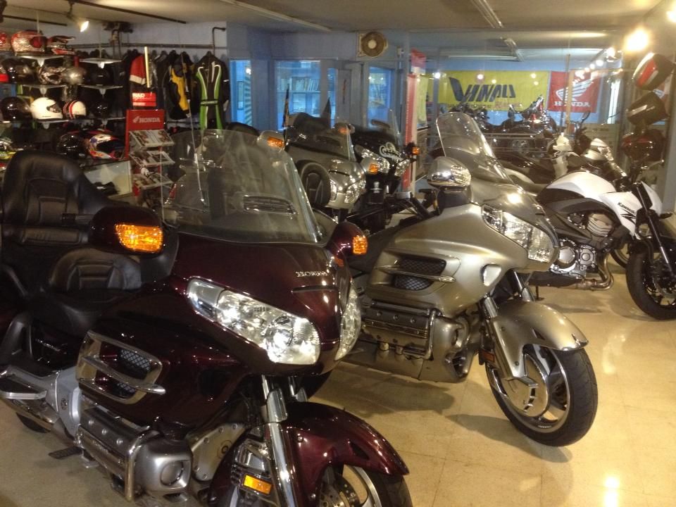Venta de motocicletas nuevas y de ocasión: Nuestros Servicios de Vir Motos i Viñals Venta de motocicletas nuevas y de ocasión: Nuestros Servicios de Vir Motos i Viñals