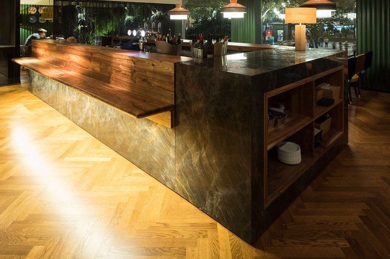 Decoración de interiores con mármol: Servicios de Mármoles Isidoro Ruiz Decoración de interiores con mármol: Servicios de Mármoles Isidoro Ruiz