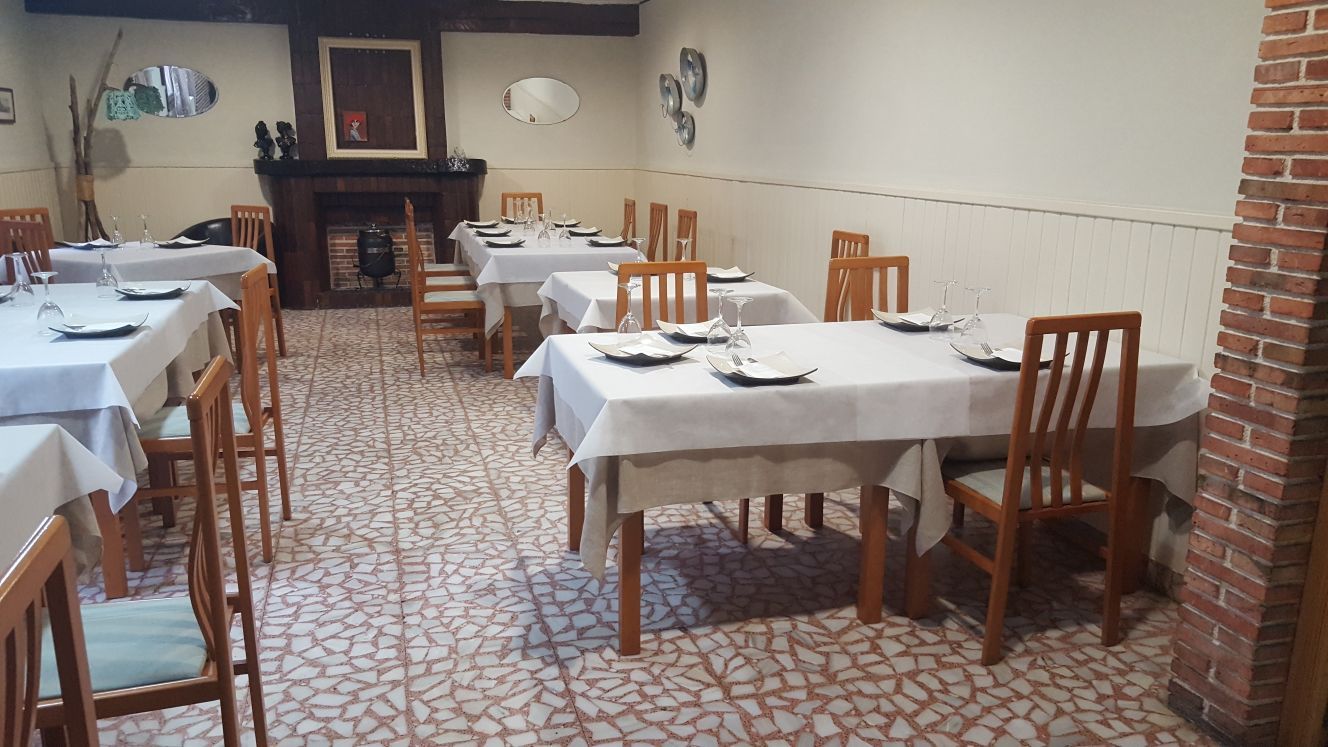 Nuestras instalaciones: Nuestra carta de Restaurante Asador El Pozo Nuestras instalaciones: Nuestra carta de Restaurante Asador El Pozo