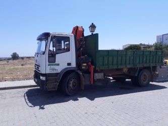 Camión Grúa y con grúa telescópica: Productos de Materiales de Construcción Emilio Camión Grúa y con grúa telescópica: Productos de Materiales de Construcción Emilio