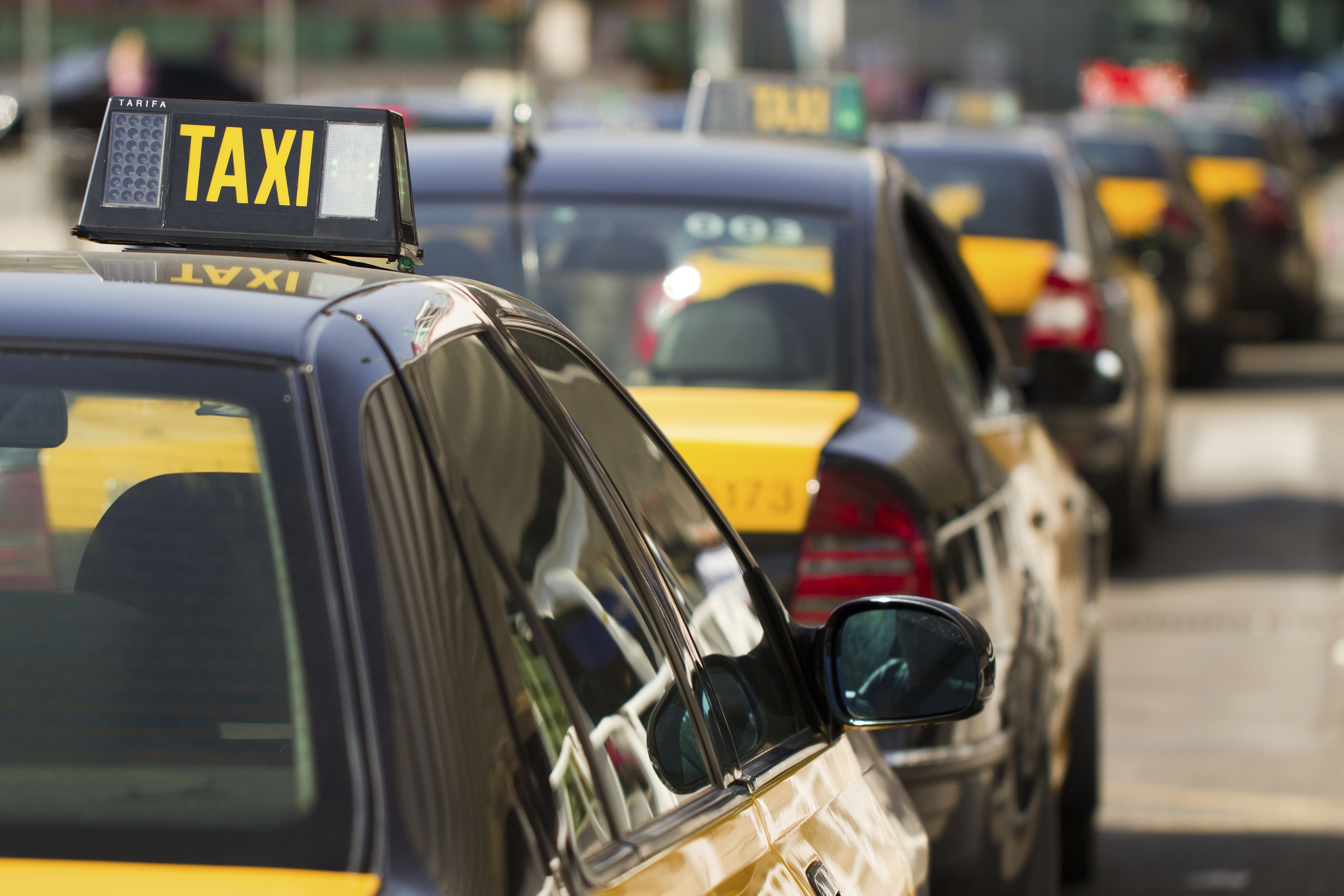 Traslados: Servicios de Taxi Luis González Guimarás