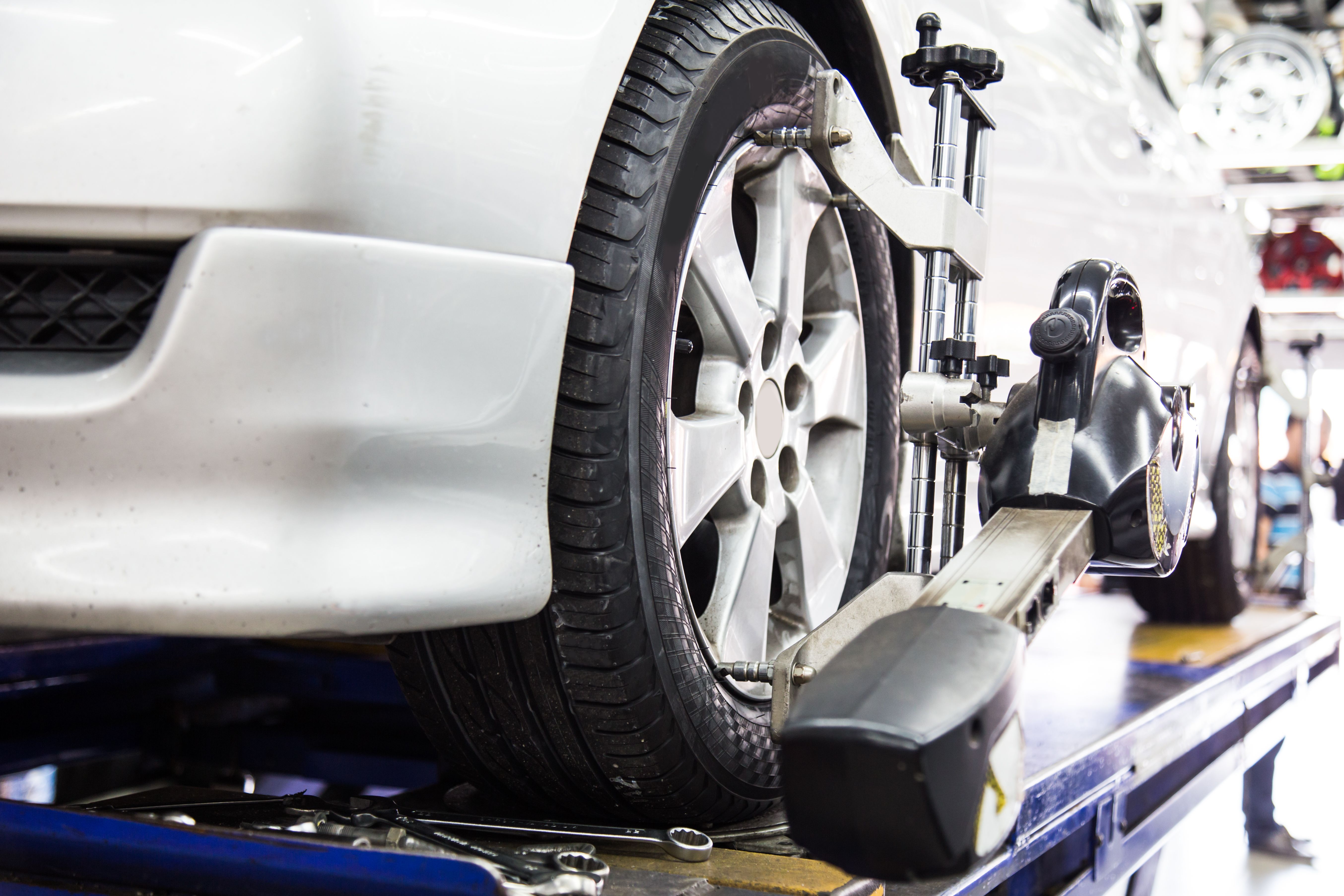 Paralelo y alineación: Productos y servicios de Onlecar Paralelo y alineación: Productos y servicios de Onlecar