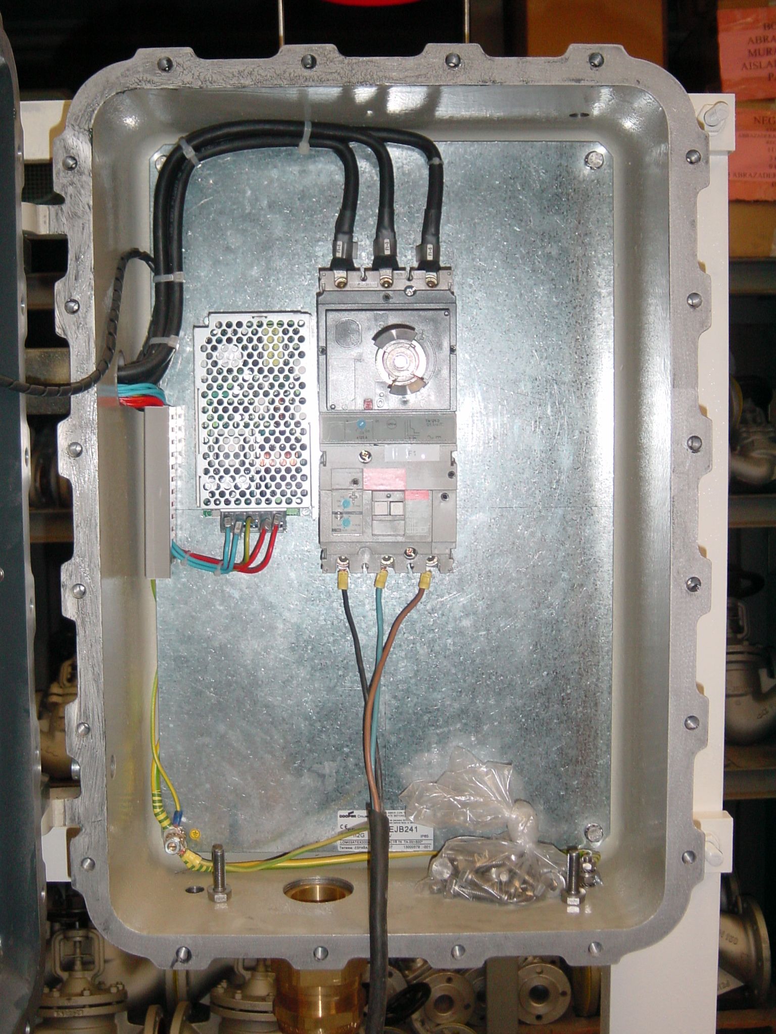 Instalaciones de proceso y baja tensión: Servicios y suministros de ATExControl Instalaciones de proceso y baja tensión: Servicios y suministros de ATExControl