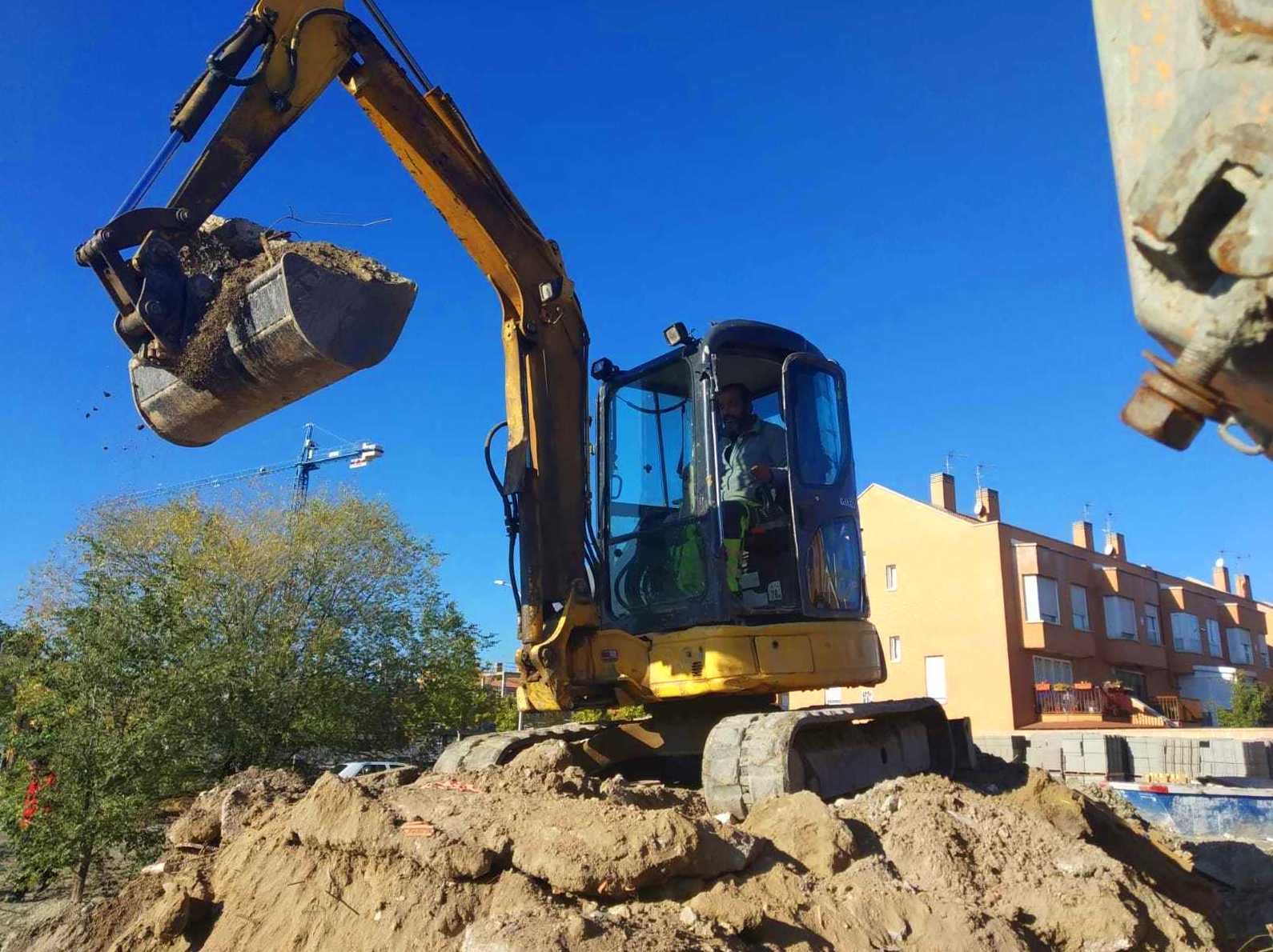 Desbroces, nivelados y vaciados: Servicios de Excavaciones Ragarcap Desbroces, nivelados y vaciados: Servicios de Excavaciones Ragarcap