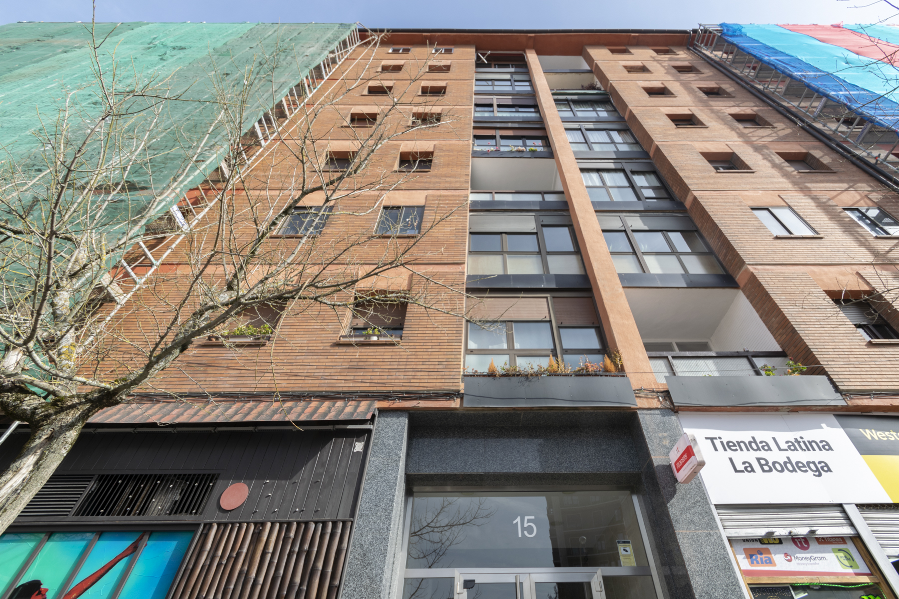 Vivienda en barrio de San Juan: Servicios de Reformas Amatriain Vivienda en barrio de San Juan: Servicios de Reformas Amatriain