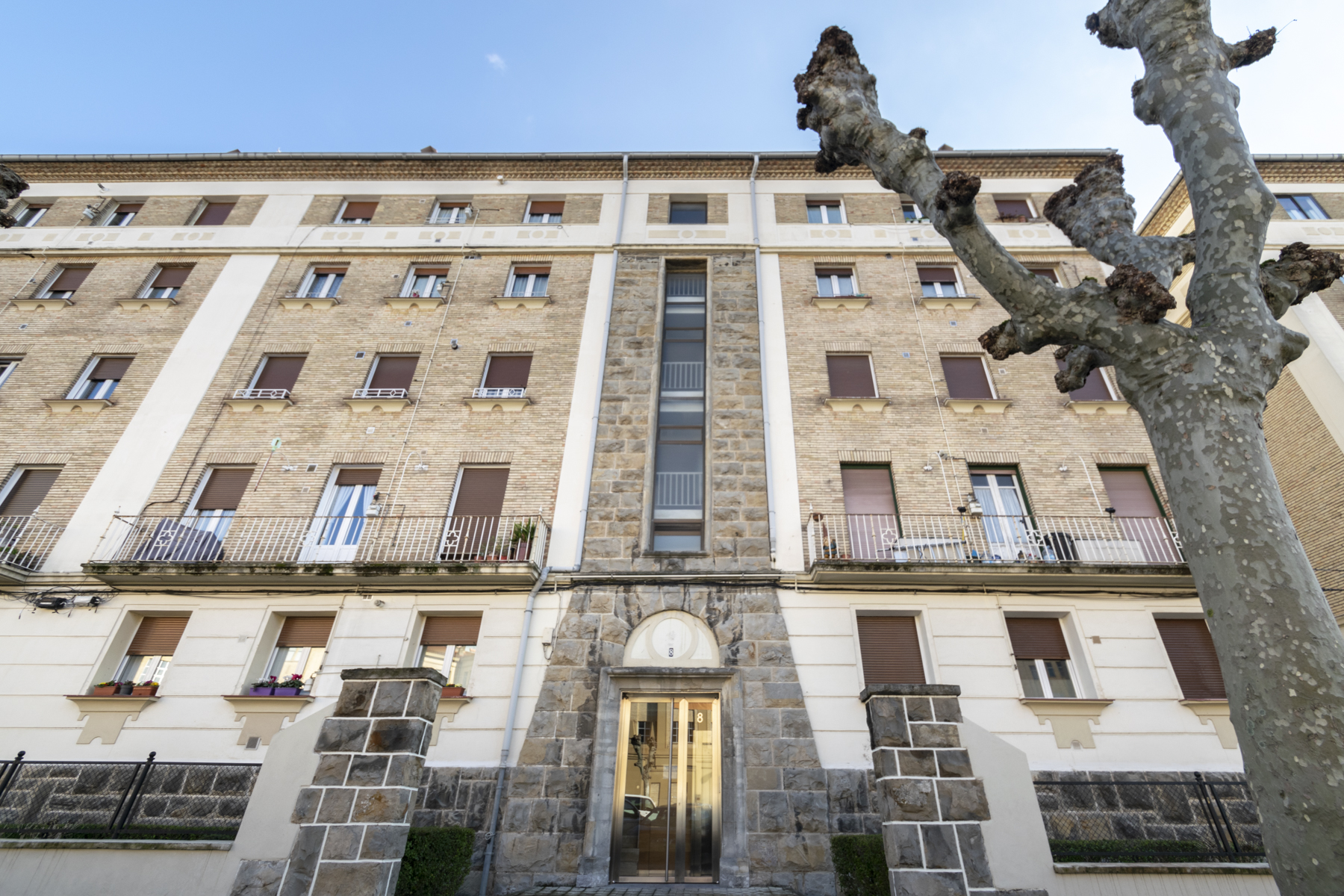 Vivienda en Av. de Galicia: Servicios de Reformas Amatriain Vivienda en Av. de Galicia: Servicios de Reformas Amatriain