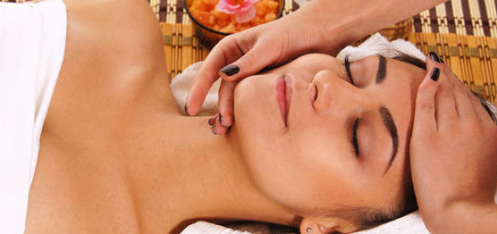 Hawaiano : Masajes de AyurvedaTantra Hawaiano : Masajes de AyurvedaTantra