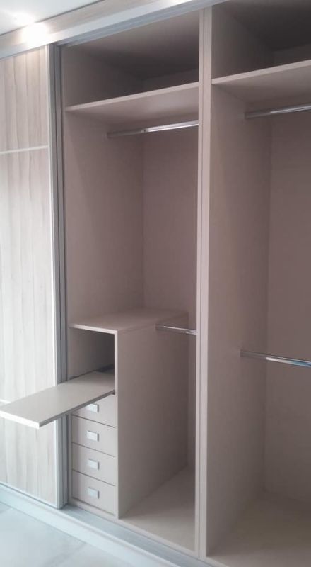 Armarios y vestidores: Servicios de Fusteria Masdeu Armarios y vestidores: Servicios de Fusteria Masdeu