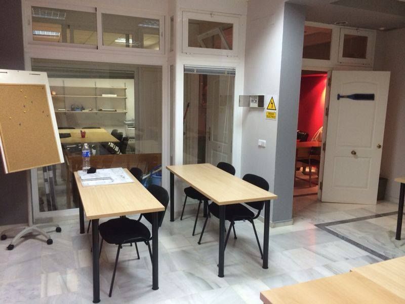 Clases de apoyo para el curso 2020/21: Servicios de ACADEMIA ABRIL Clases de apoyo para el curso 2020/21: Servicios de ACADEMIA ABRIL
