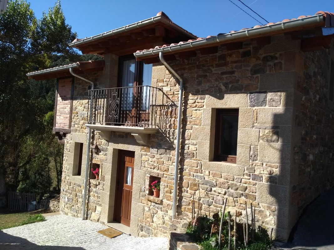 Casa Ubriezo: Casas rurales de Viviendas Rurales La Fuente Casa Ubriezo: Casas rurales de Viviendas Rurales La Fuente