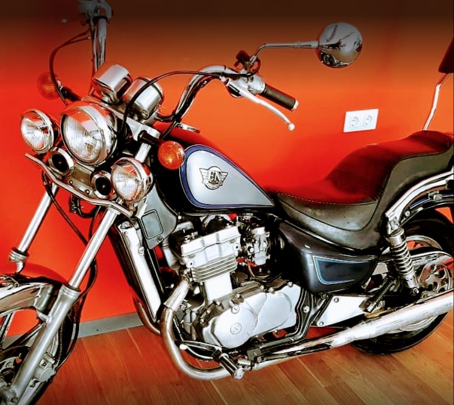 Taller de motos: de Moto Fuchs Taller de motos: de Moto Fuchs