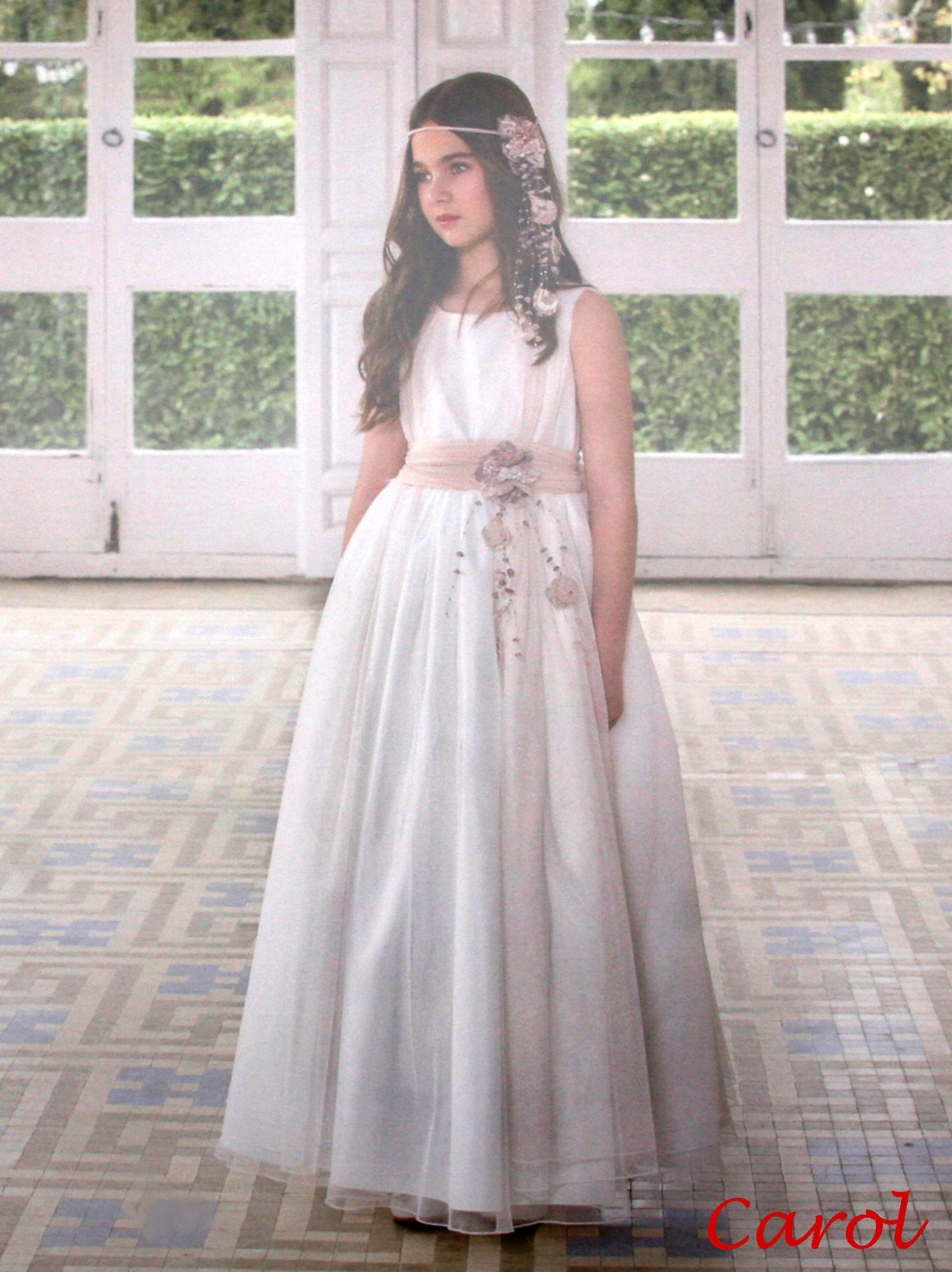 Vestidos de comunión niña Colección 2019: Vestidos y Trajes de Joan Lo Vestidos de comunión niña Colección 2019: Vestidos y Trajes de Joan Lo