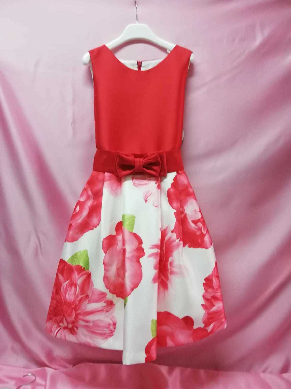 Vestidos cortos para comunión y para arras: Vestidos y Trajes de Joan Lo Vestidos cortos para comunión y para arras: Vestidos y Trajes de Joan Lo
