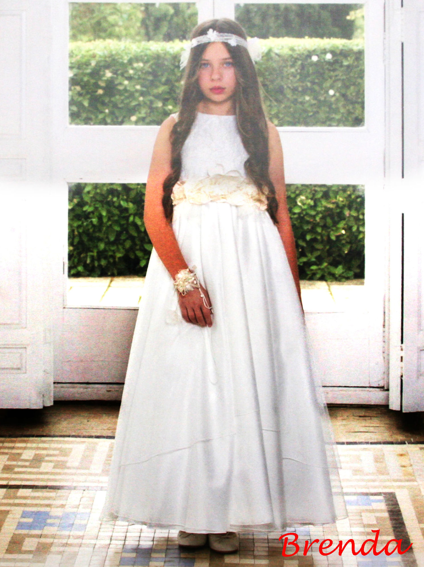 Vestidos de comunión niña Colección 2019: Vestidos y Trajes de Joan Lo Vestidos de comunión niña Colección 2019: Vestidos y Trajes de Joan Lo