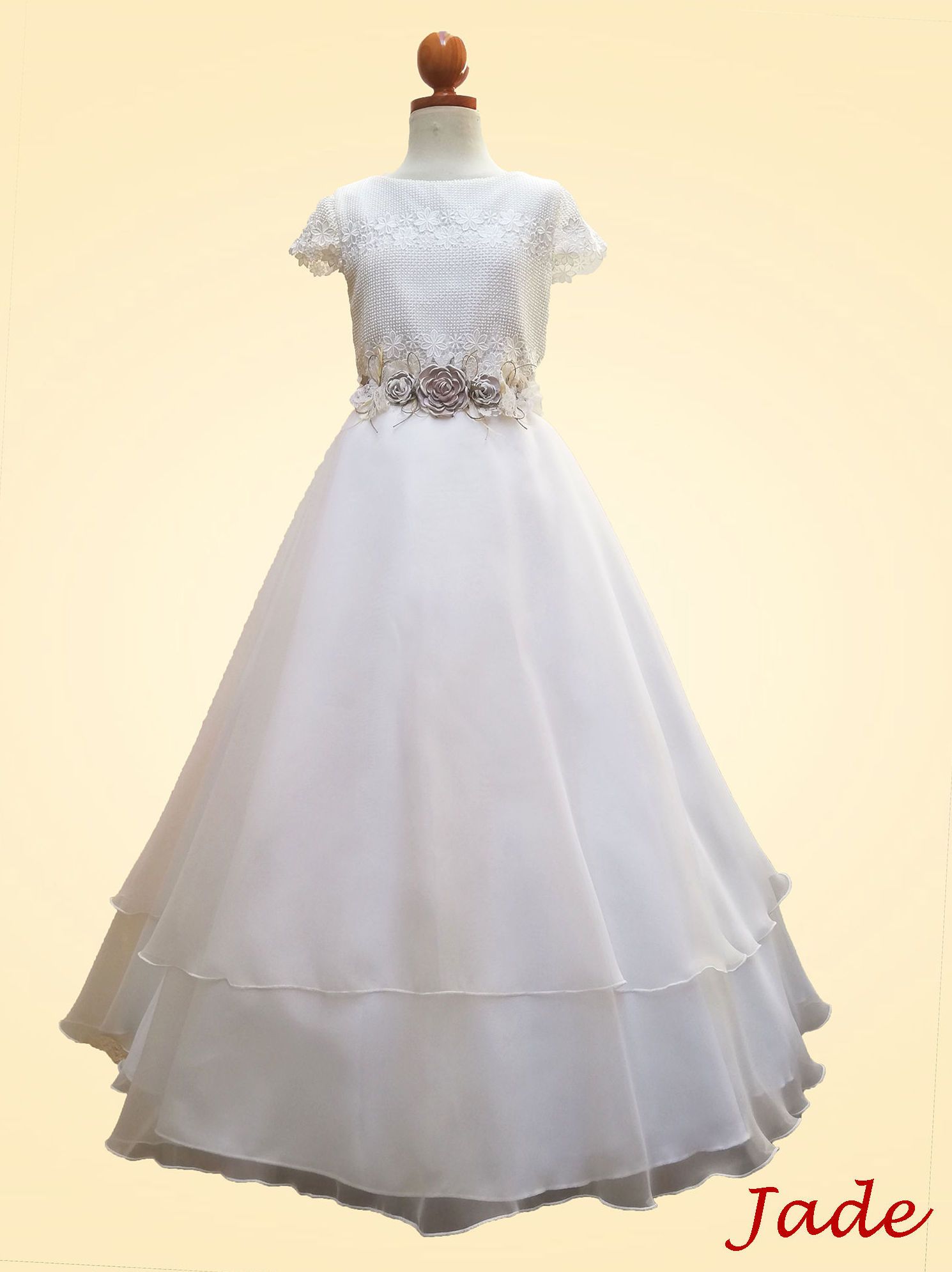 Vestidos de comunión niña Colección 2020: Vestidos y Trajes de Joan Lo Vestidos de comunión niña Colección 2020: Vestidos y Trajes de Joan Lo