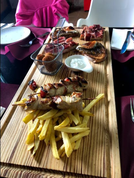 Tablas (para dos personas): Nuestra Carta de Restaurante Remy Tablas (para dos personas): Nuestra Carta de Restaurante Remy