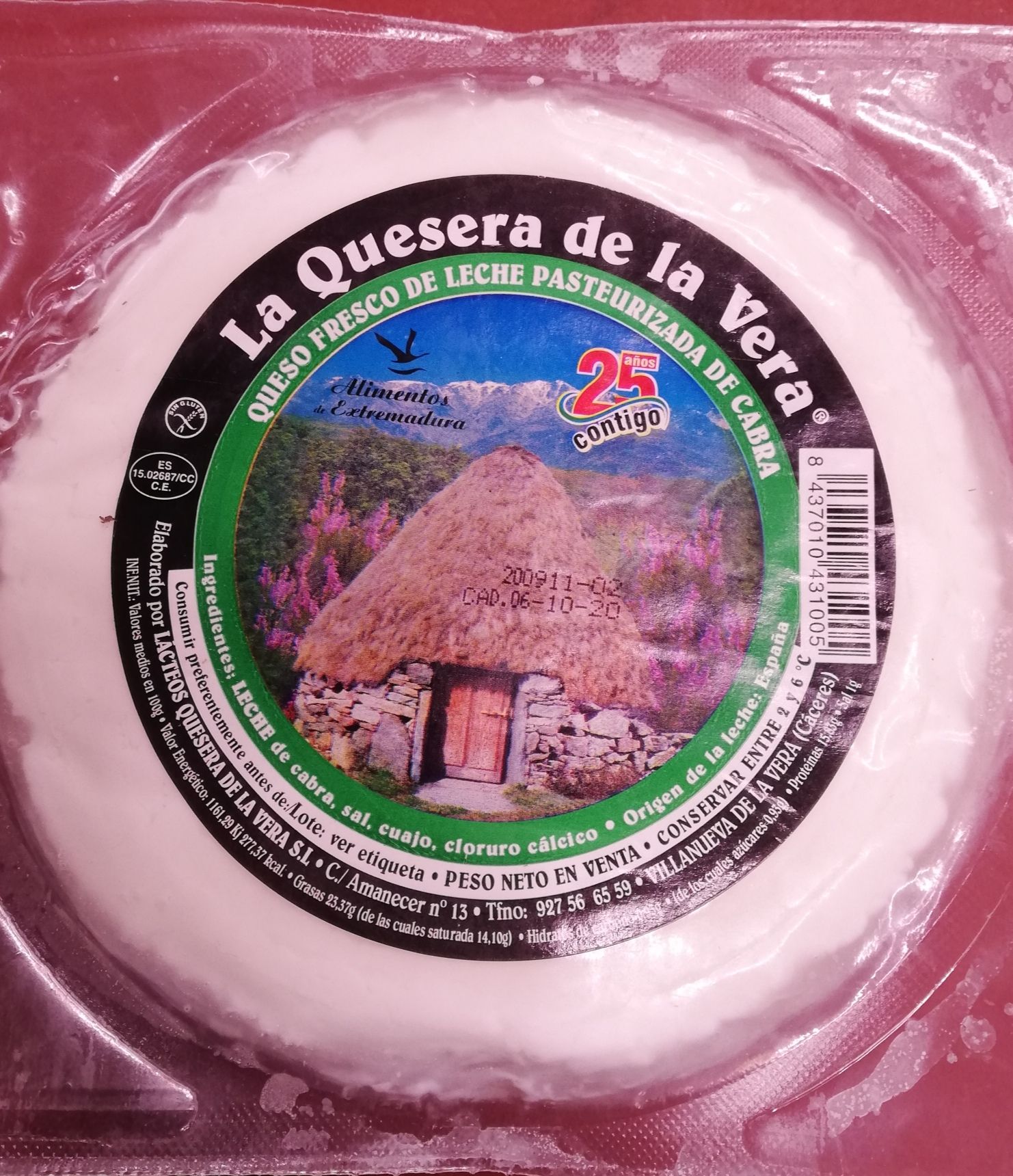 Queso de cabra fresco: Productos de Carnicería y Charcuterías Lucas Queso de cabra fresco: Productos de Carnicería y Charcuterías Lucas
