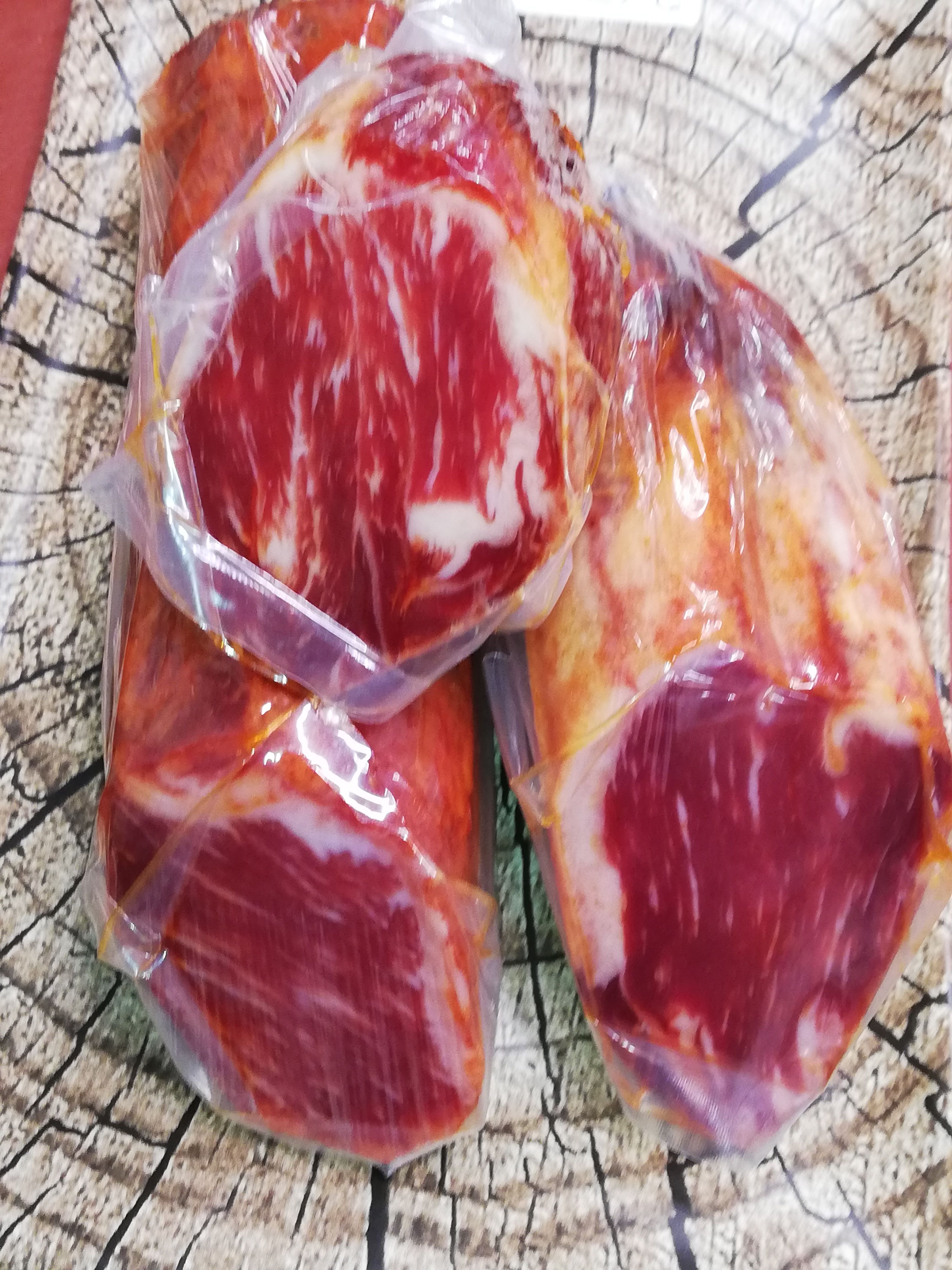 Lomo de Bellota: Productos de Carnicería y Charcuterías Lucas Lomo de Bellota: Productos de Carnicería y Charcuterías Lucas