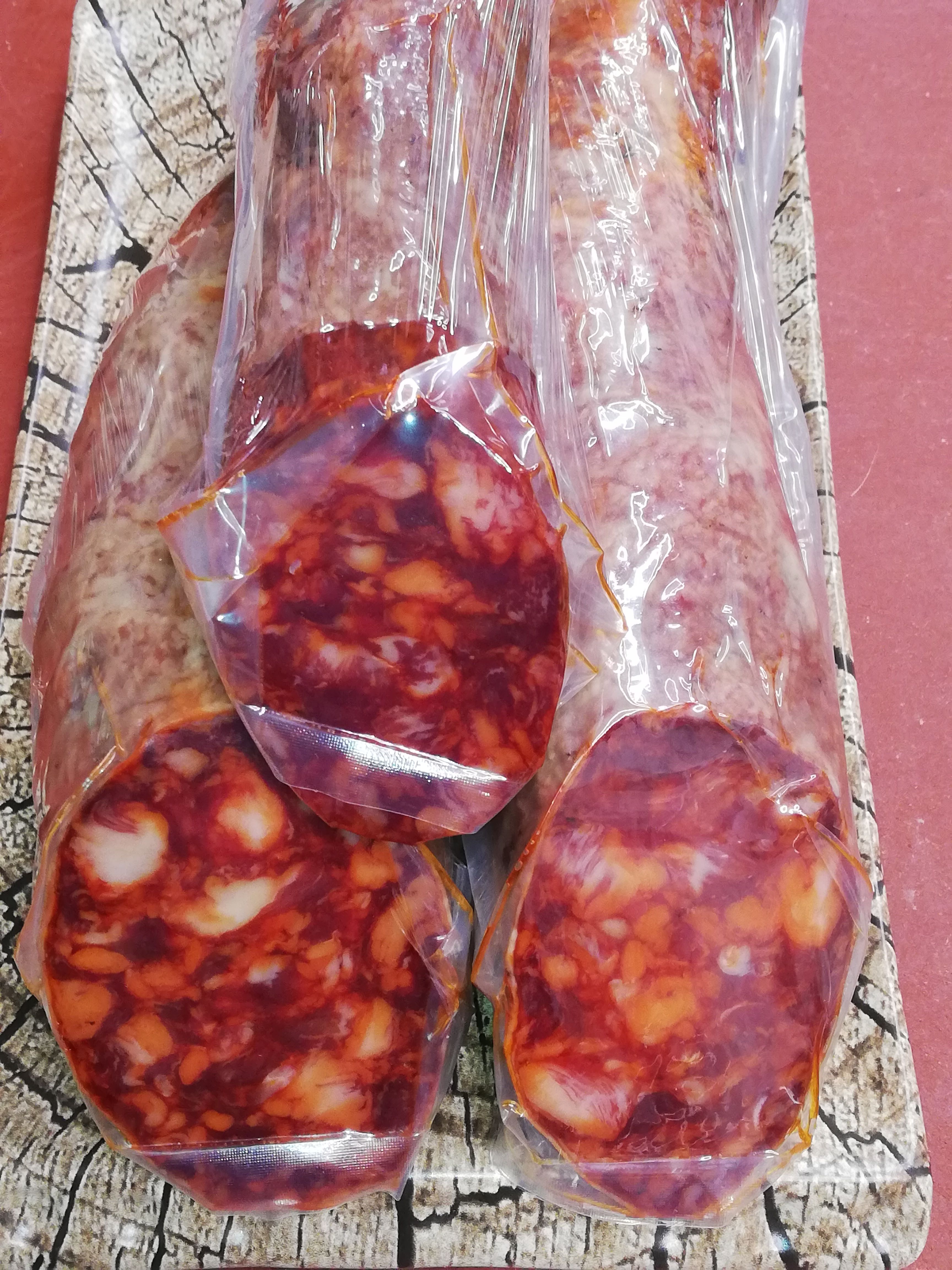 Chorizo bellota: Productos de Carnicería y Charcuterías Lucas Chorizo bellota: Productos de Carnicería y Charcuterías Lucas