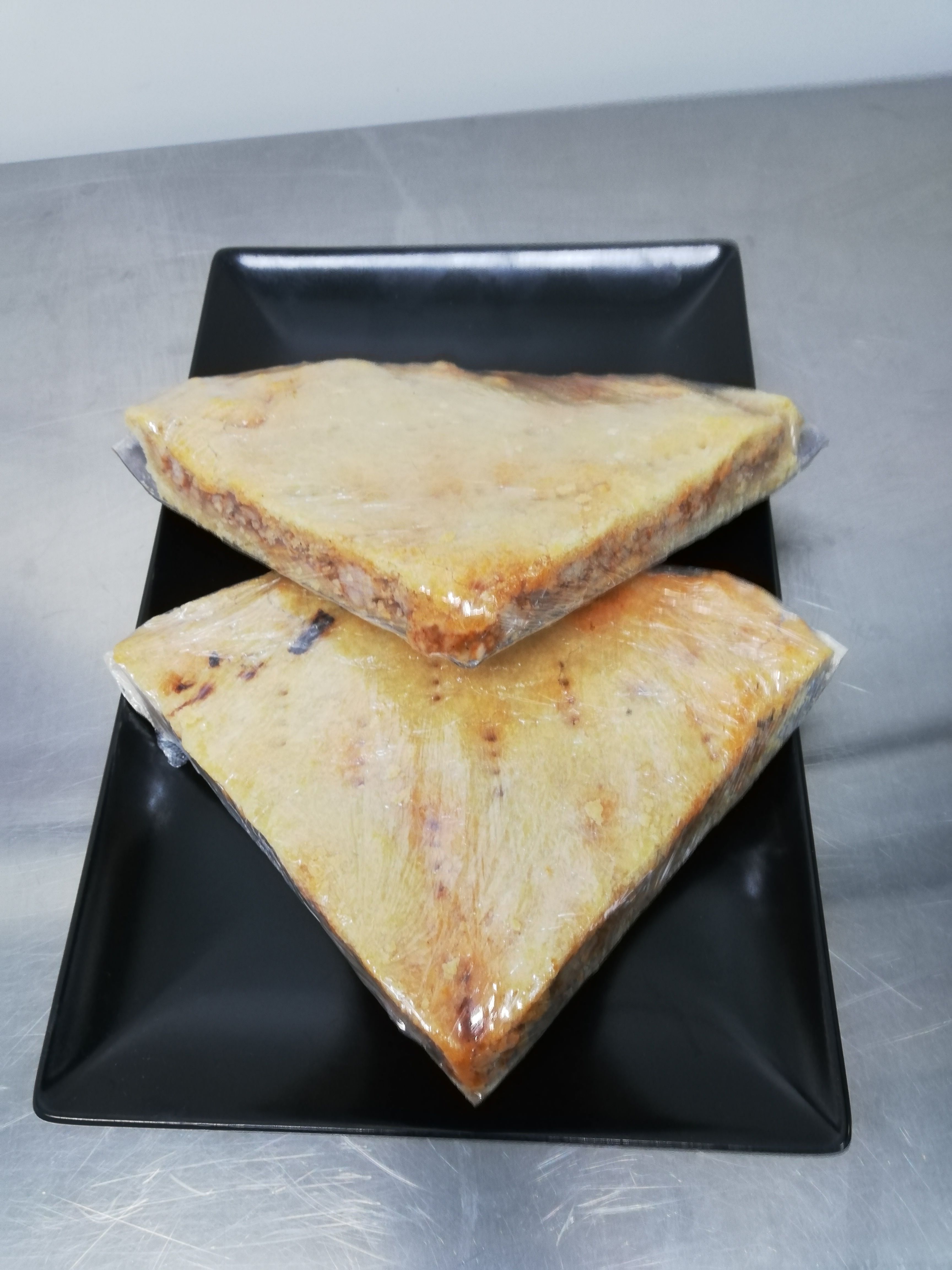 Empanada casera: Productos de Carnicería y Charcuterías Lucas Empanada casera: Productos de Carnicería y Charcuterías Lucas