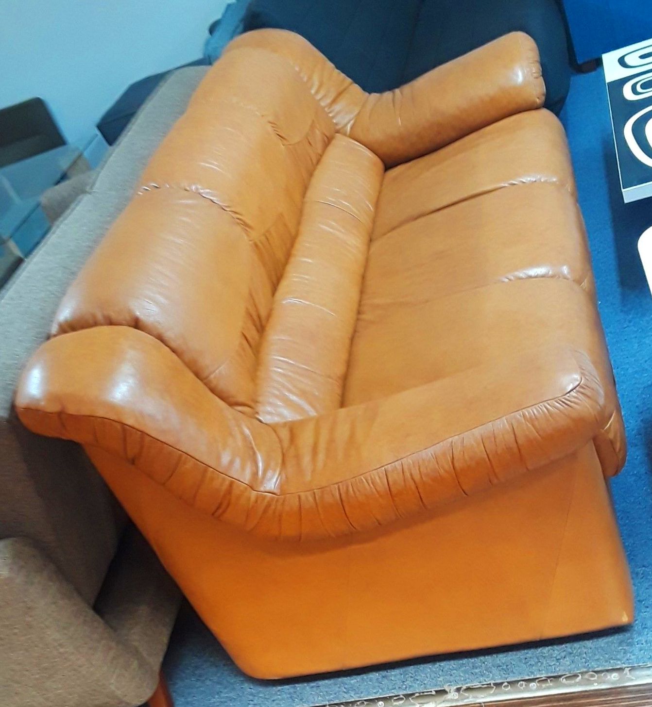SOFA EN CUERO NUEVO SOF018: HIPER RASTRO REMAR NAVARRA de Remar Navarra Mutilva SOFA EN CUERO NUEVO SOF018: HIPER RASTRO REMAR NAVARRA de Remar Navarra Mutilva