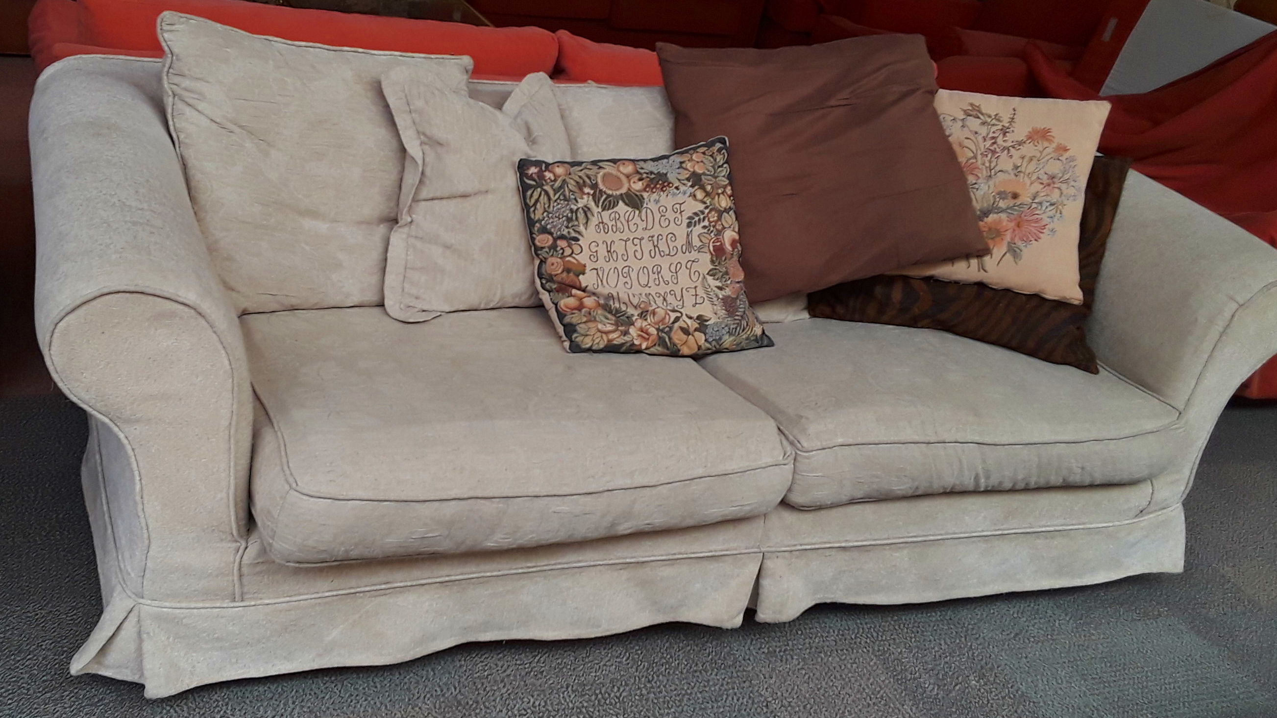 SOFA GRANDE DE 4 PLAZAS SOF026: HIPER RASTRO REMAR NAVARRA de Remar Navarra Mutilva SOFA GRANDE DE 4 PLAZAS SOF026: HIPER RASTRO REMAR NAVARRA de Remar Navarra Mutilva