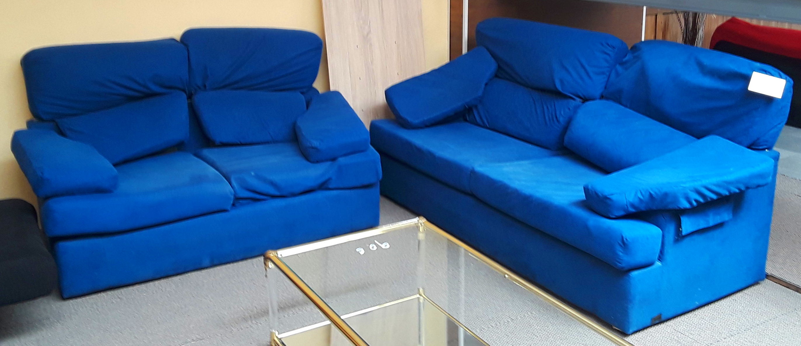 SOFÁ AZUL DE DOS PLAZAS AMPLIAS OFERTA SOF037: HIPER RASTRO REMAR NAVARRA de Remar Navarra Mutilva SOFÁ AZUL DE DOS PLAZAS AMPLIAS OFERTA SOF037: HIPER RASTRO REMAR NAVARRA de Remar Navarra Mutilva