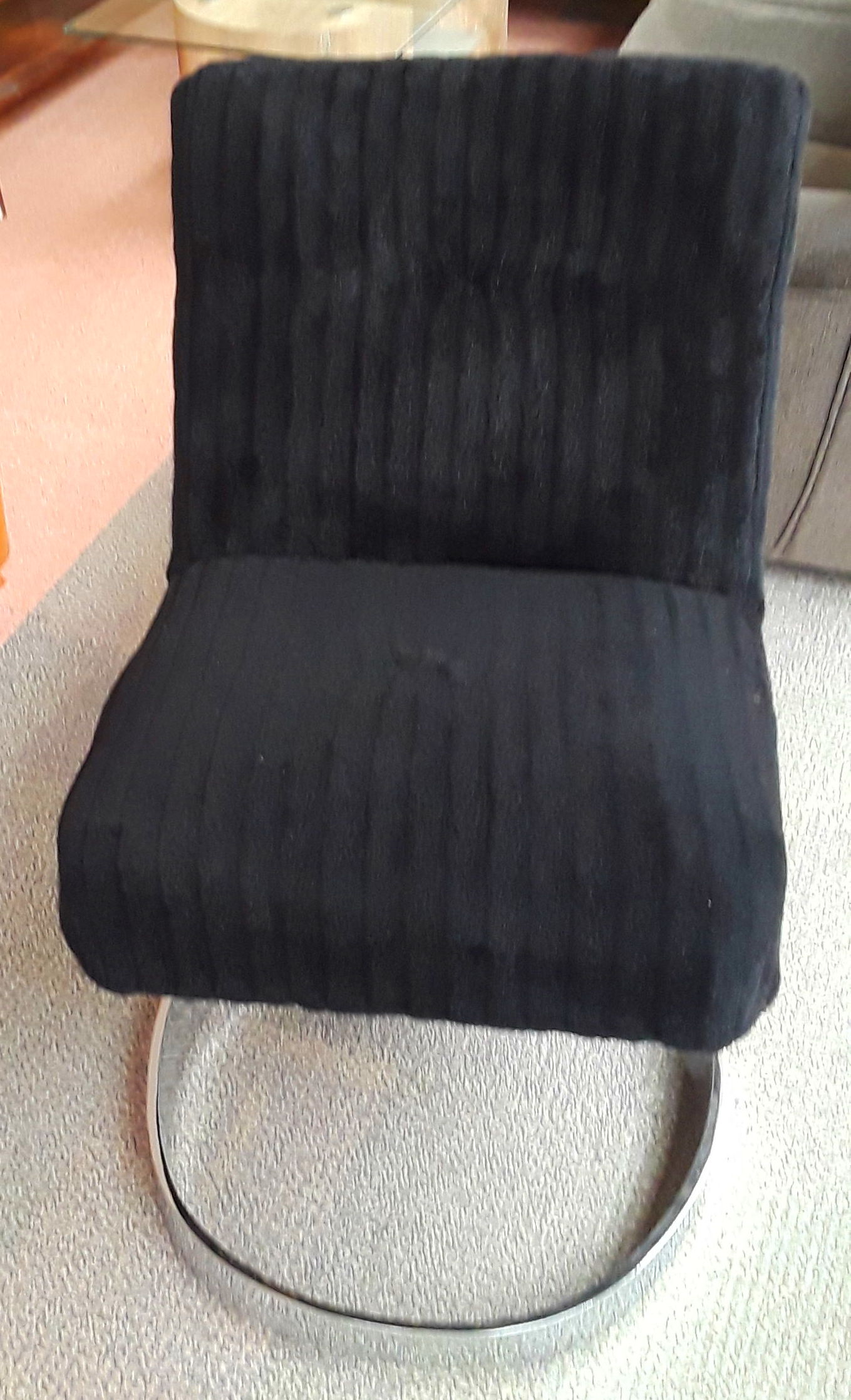 SILLA TELA NEGRA Y BASE DE METAL SOF006: HIPER RASTRO REMAR NAVARRA de Remar Navarra Mutilva SILLA TELA NEGRA Y BASE DE METAL SOF006: HIPER RASTRO REMAR NAVARRA de Remar Navarra Mutilva