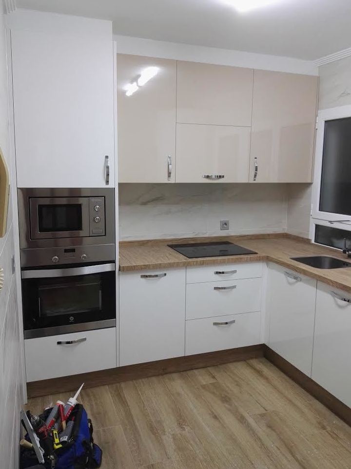 Reformas de cocinas: Cocinas y baños de F. Alba, cocinas y baños Reformas de cocinas: Cocinas y baños de F. Alba, cocinas y baños