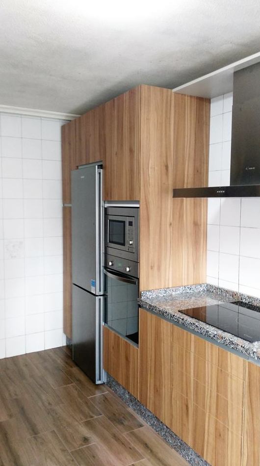 Cocina en madera: Cocinas y baños de F. Alba, cocinas y baños Cocina en madera: Cocinas y baños de F. Alba, cocinas y baños