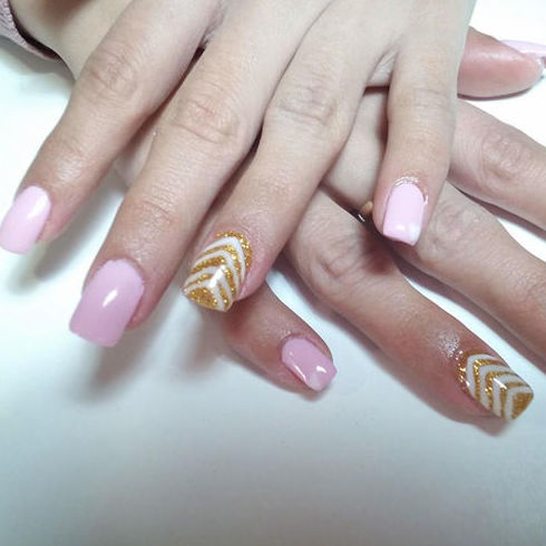 Manicura : ¿Qué hacemos? de Ascensión Alcaide Manicura : ¿Qué hacemos? de Ascensión Alcaide