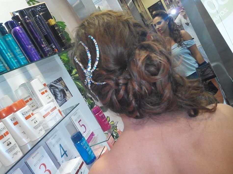 Novias: ¿Qué hacemos? de Ascensión Alcaide Novias: ¿Qué hacemos? de Ascensión Alcaide