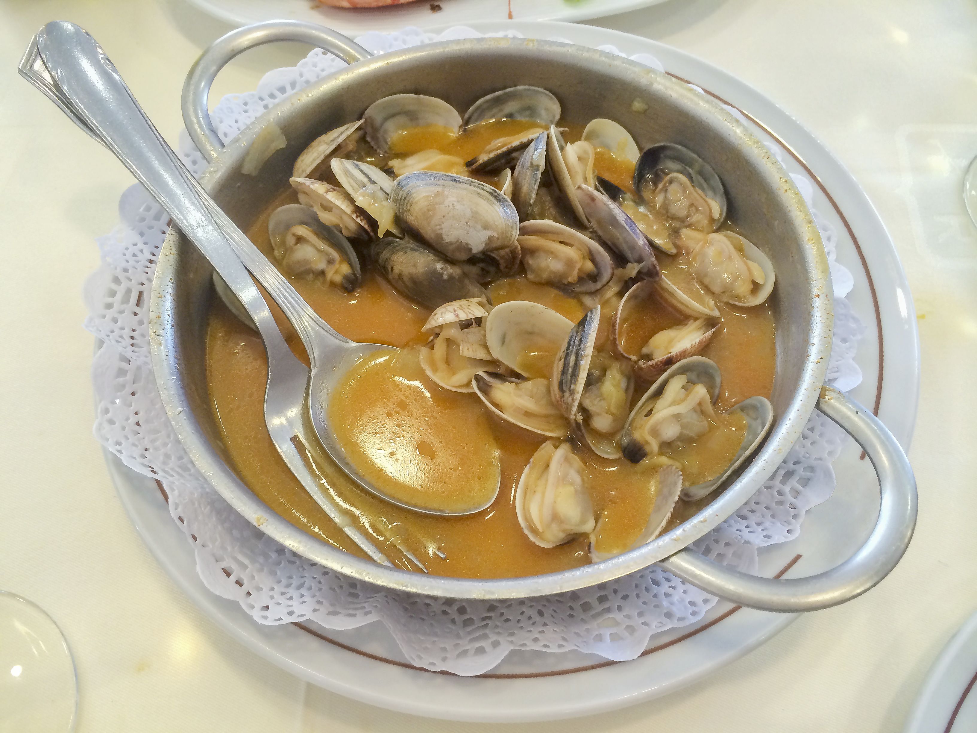 Almejas (Babosa) a la Marinera: Nuestra Carta de Restaurante Coto do Rano Almejas (Babosa) a la Marinera: Nuestra Carta de Restaurante Coto do Rano
