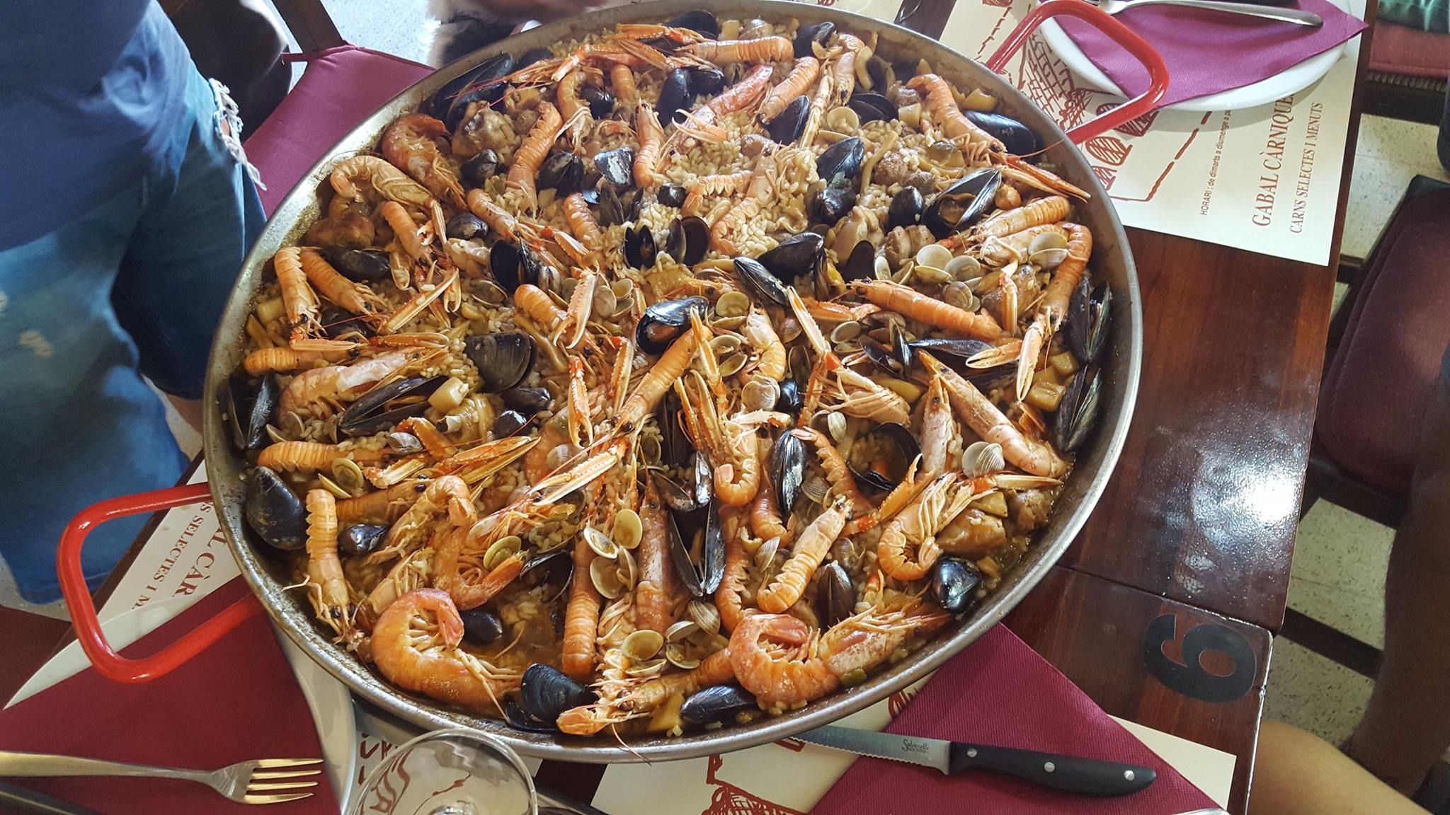 Paellas por encargo: Nuestros platos de Asador Brasería Los Cazadores - Campo de tiro al plato de Sitges Paellas por encargo: Nuestros platos de Asador Brasería Los Cazadores - Campo de tiro al plato de Sitges