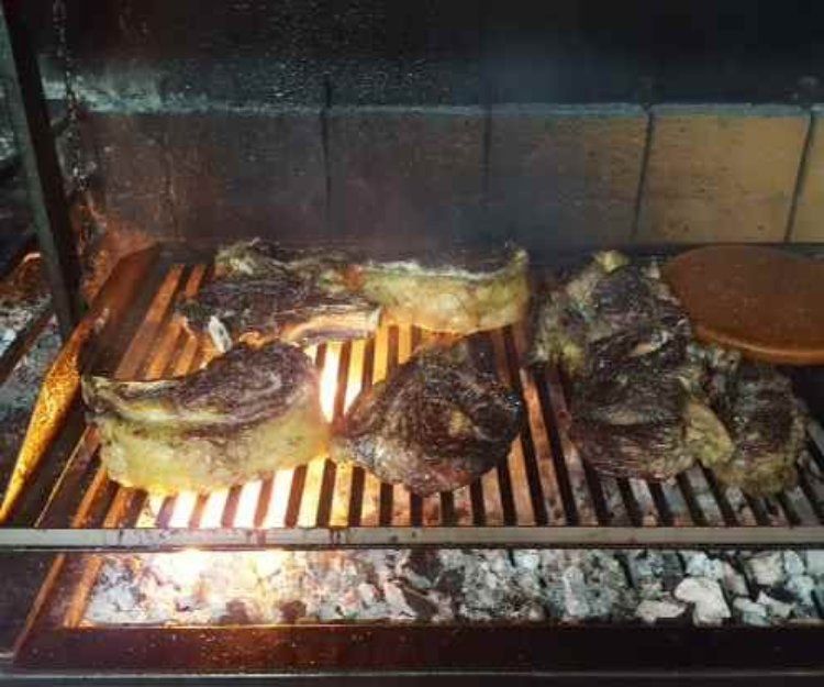 El mejor restaurante con carnes a la brasa de Sitges