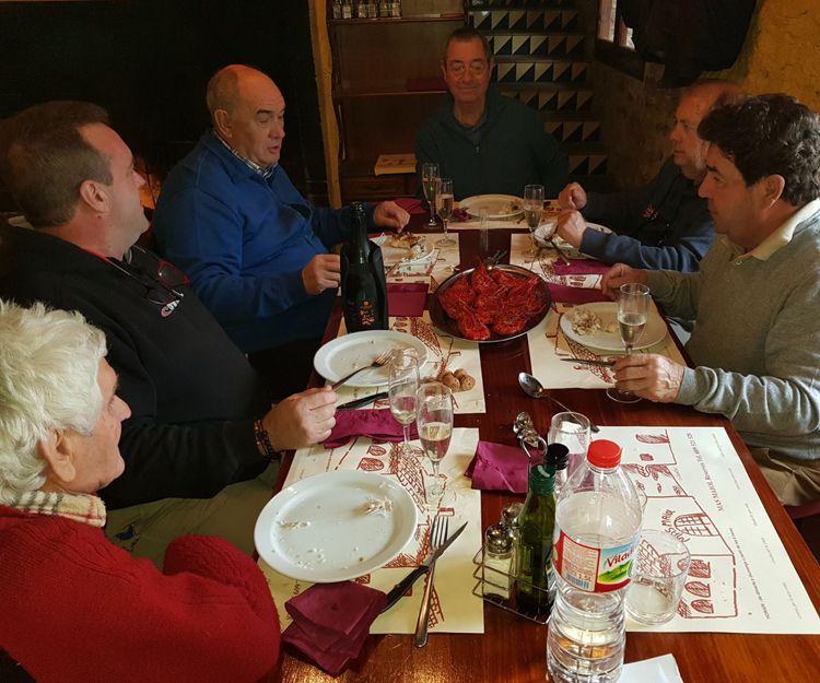 Restaurante de carnes a la brasa en El Garraf