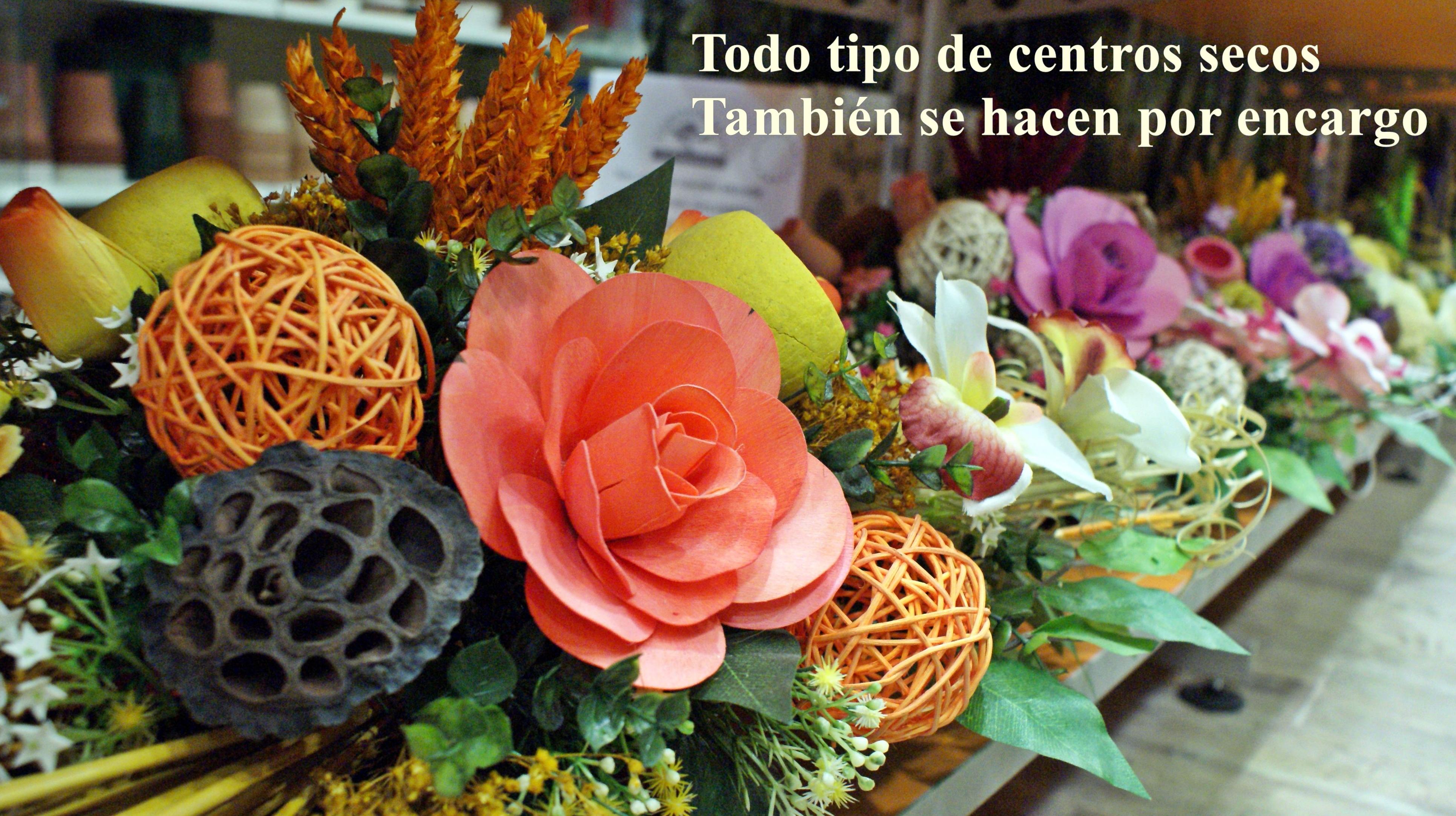 Centros de flor seca ideal para adornar cualquier hogar: Servicios de Floristería Contreras Centros de flor seca ideal para adornar cualquier hogar: Servicios de Floristería Contreras