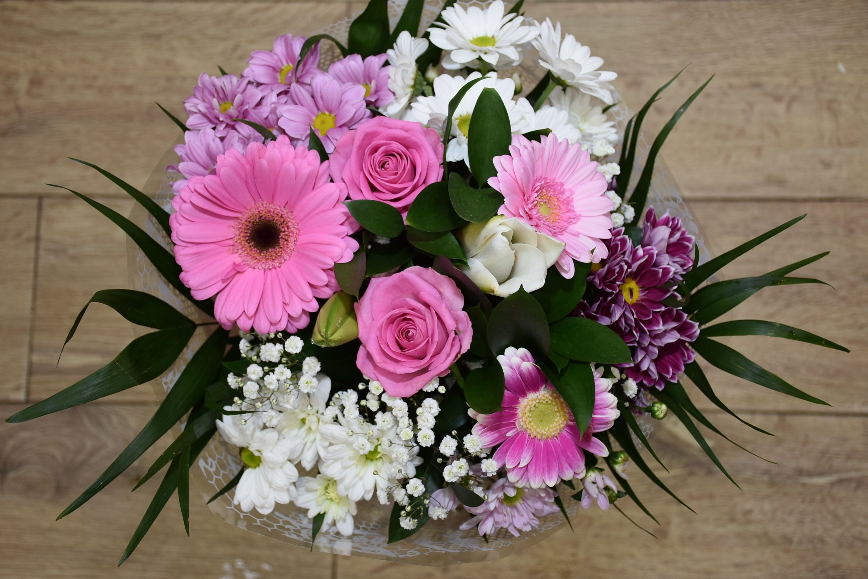 Buquet B8: Servicios de Floristería Contreras Buquet B8: Servicios de Floristería Contreras