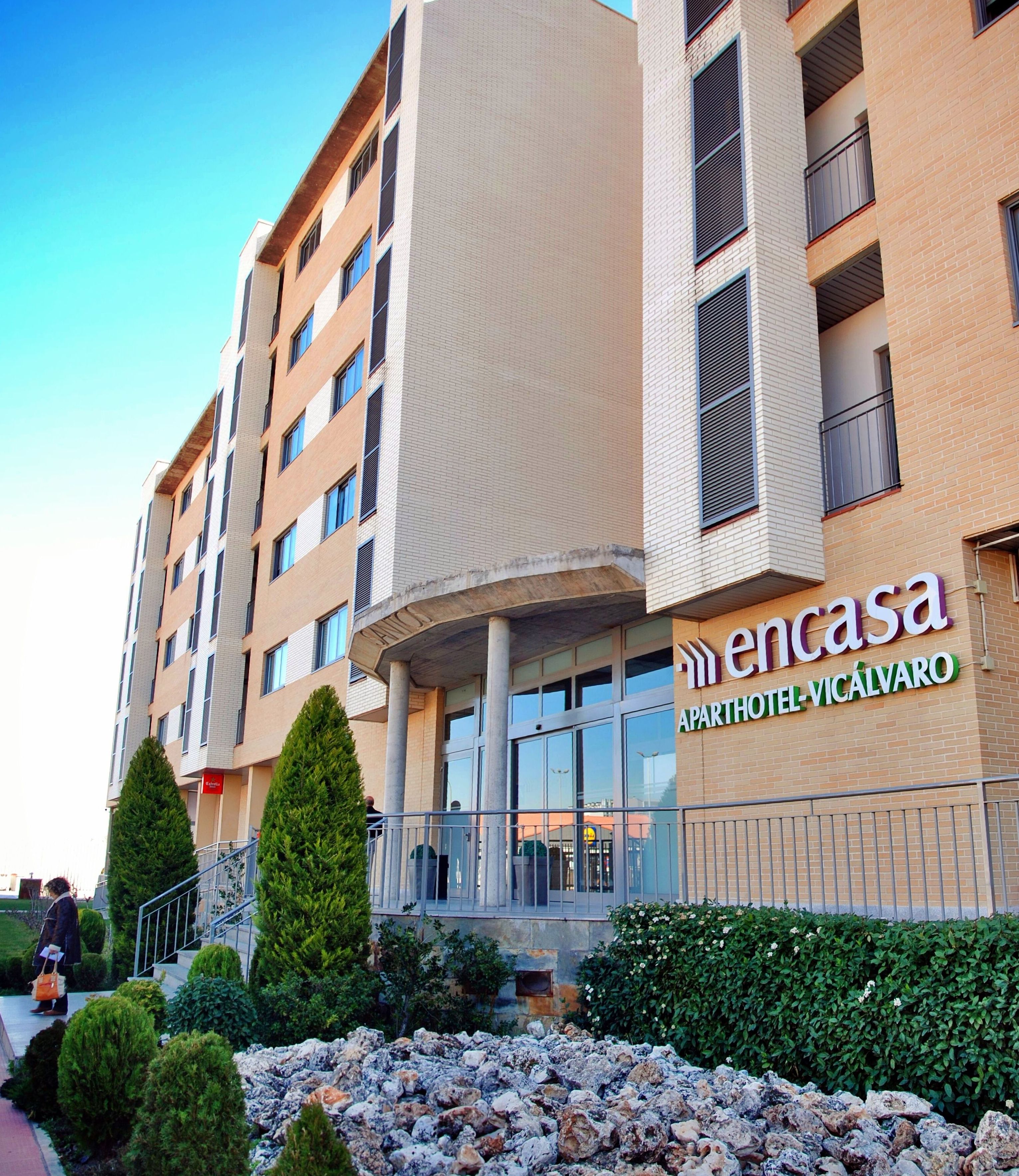 Tarifa DIARIA TEMPORADA ALTA: Servicios de Aparthotel Encasa Tarifa DIARIA TEMPORADA ALTA: Servicios de Aparthotel Encasa