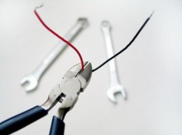 Servicio a: Servicios de Electricidad Armando Servicio a: Servicios de Electricidad Armando