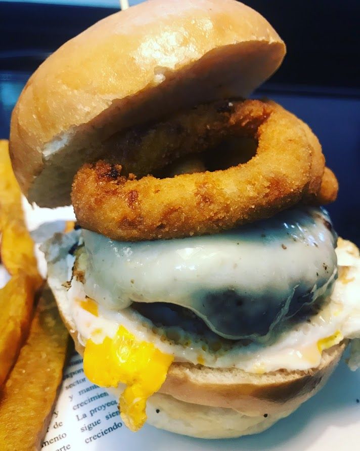 Angus: de El Antojao Burguer Angus: de El Antojao Burguer