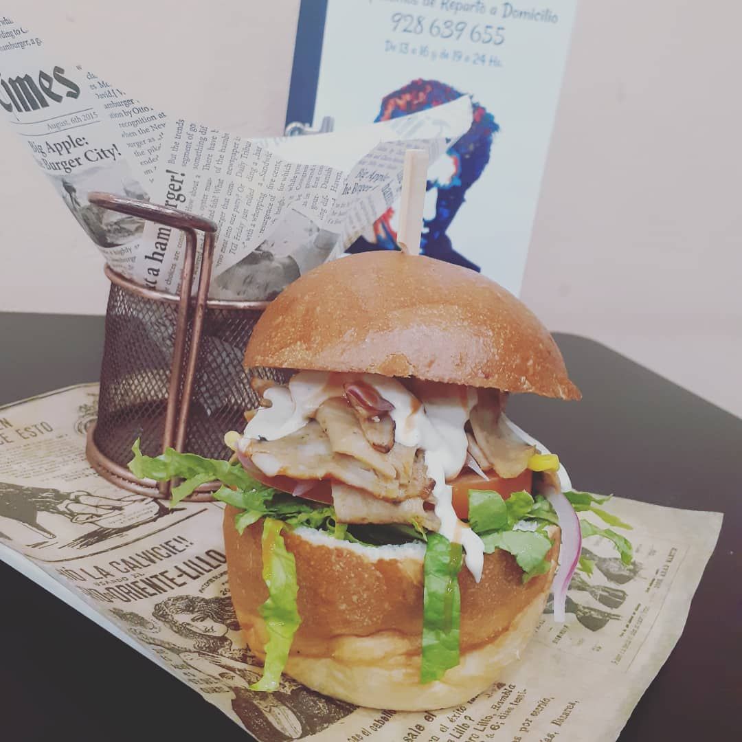 Hamburguesa kebab de pollo o ternera: de El Antojao Burguer Hamburguesa kebab de pollo o ternera: de El Antojao Burguer