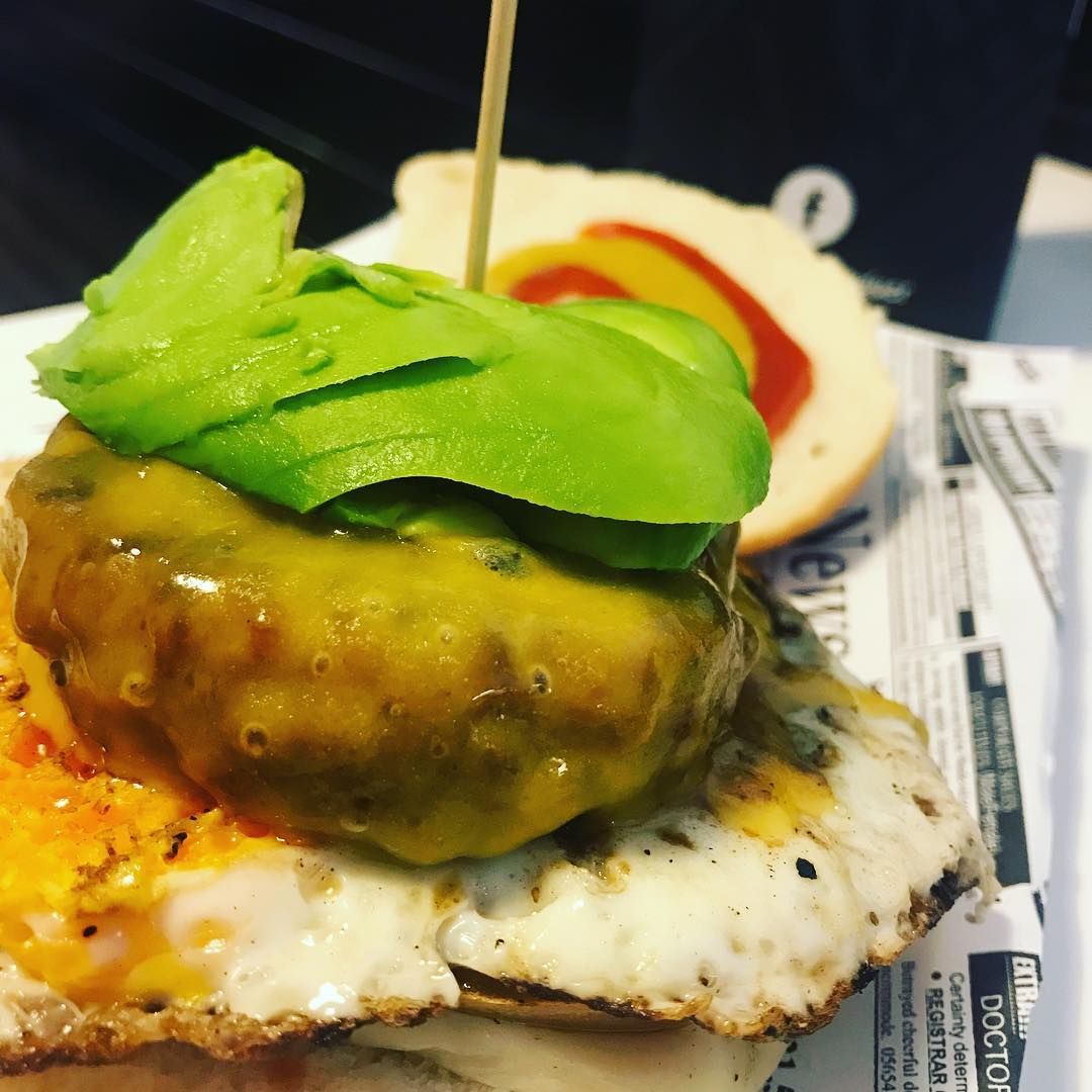 California de buey: de El Antojao Burguer California de buey: de El Antojao Burguer