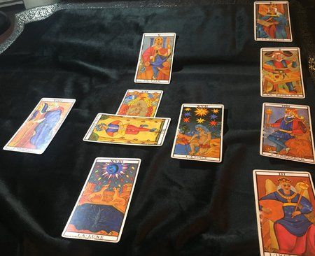 Lectura privada: Servicios de Tarot Con Intuición Lectura privada: Servicios de Tarot Con Intuición