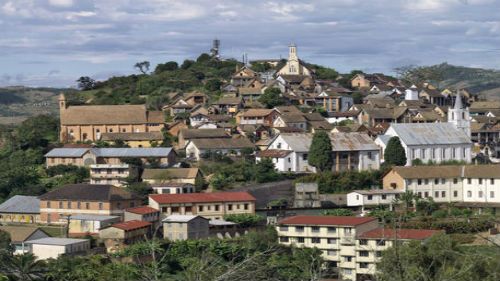 Pueblos de la sierra central: Servicios de Viajes a Madagascar Pueblos de la sierra central: Servicios de Viajes a Madagascar