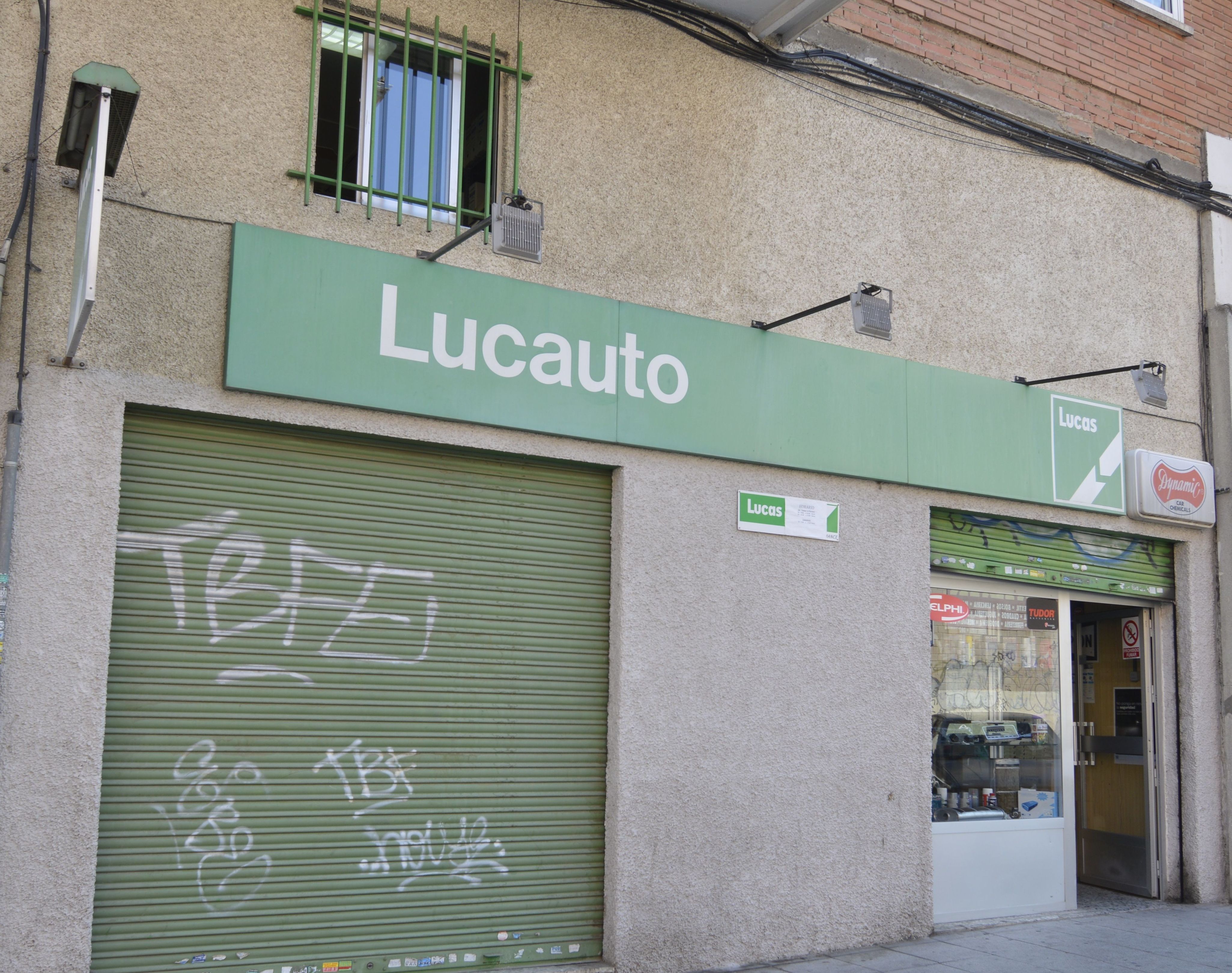 fachada de la tienda de San Fernando