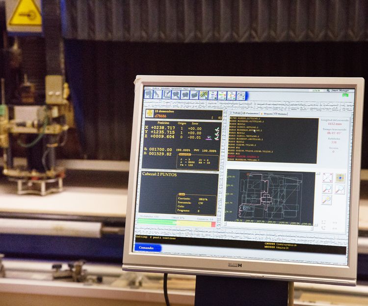 Màquines automàtiques de manipulació de fleix per ordinador